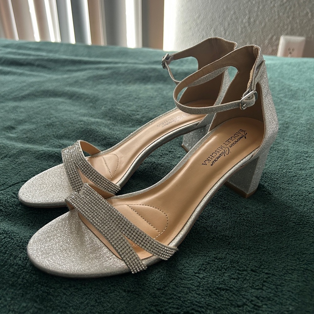 Badgley Mischka Silver sparkly high heels with ankle straps